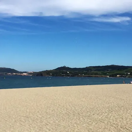 Beachside Apartment: Cozy Retreat With Shared Pool * Argeles-sur-Mer